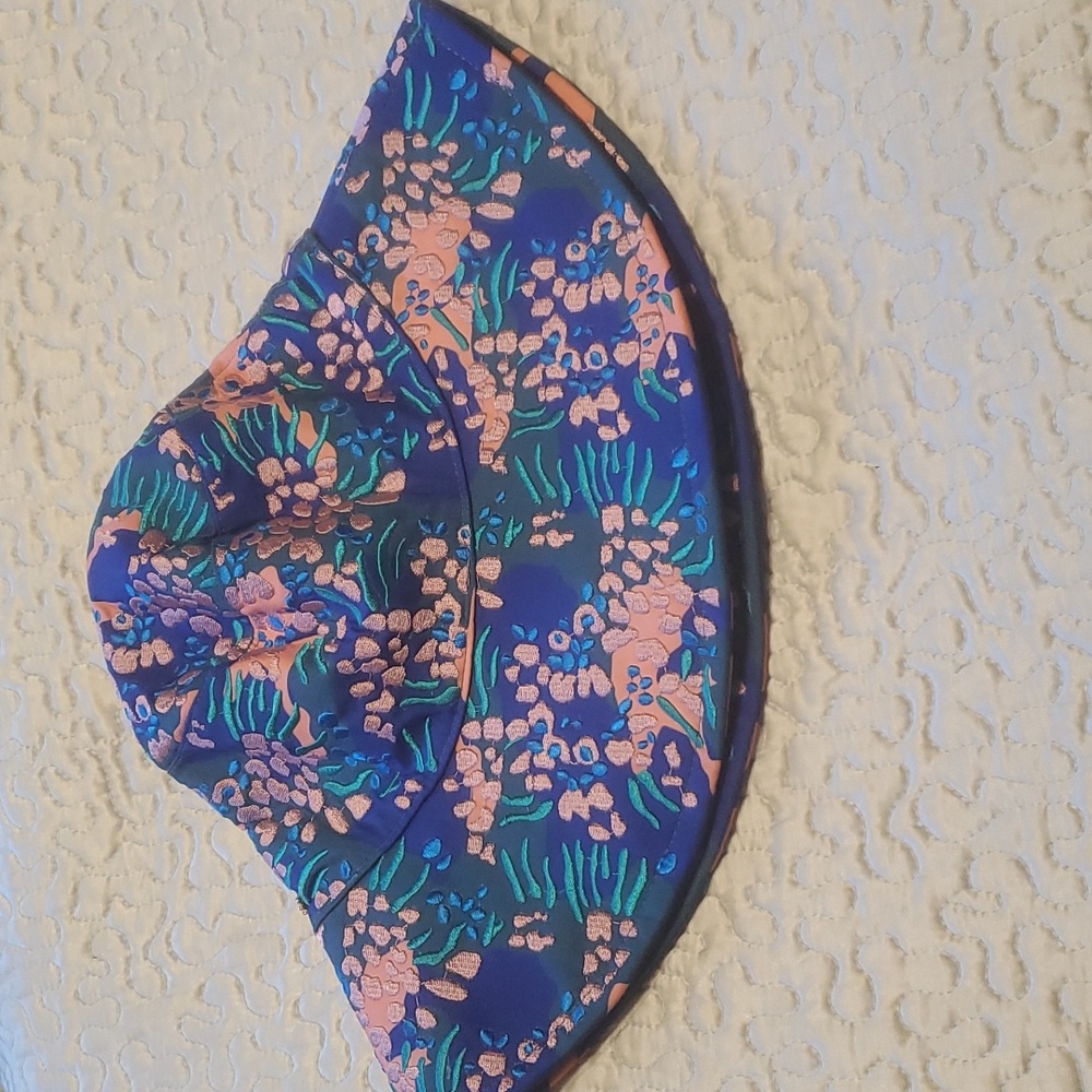 NEW  LELE SADOUGHI  EMBROIDERED  BUCKET HAT - Picture 4 of 8